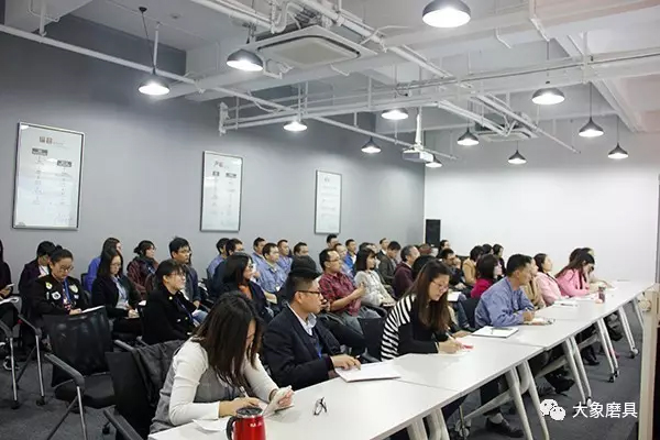大象磨具舉辦職場禮儀培訓(xùn) 提升員工軟實力
